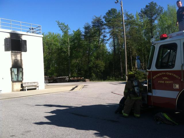 Pumper Tanker at MFRI Building in La Plata